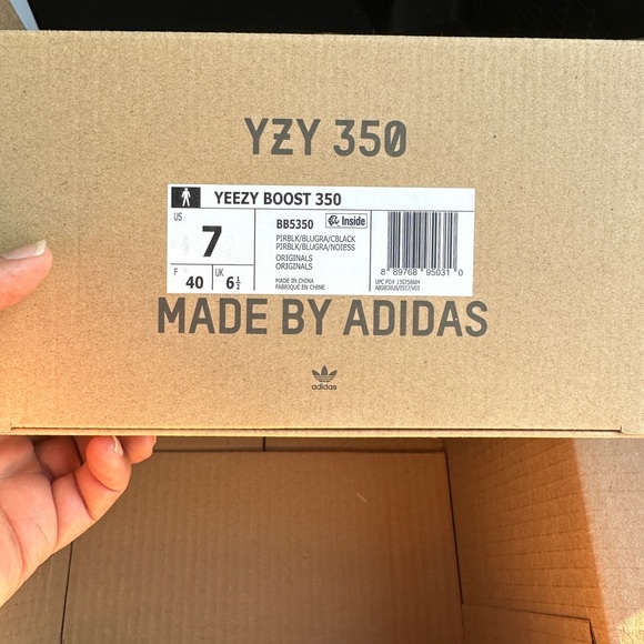 New! Yeezy Boost 350 Pirate Black Size 7 BB5350 (2022/2023 Release) - Picture 9 of 9